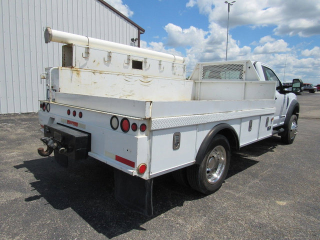 Used 2019 Ford F550 2WD Regular Cab Super Duty image 3