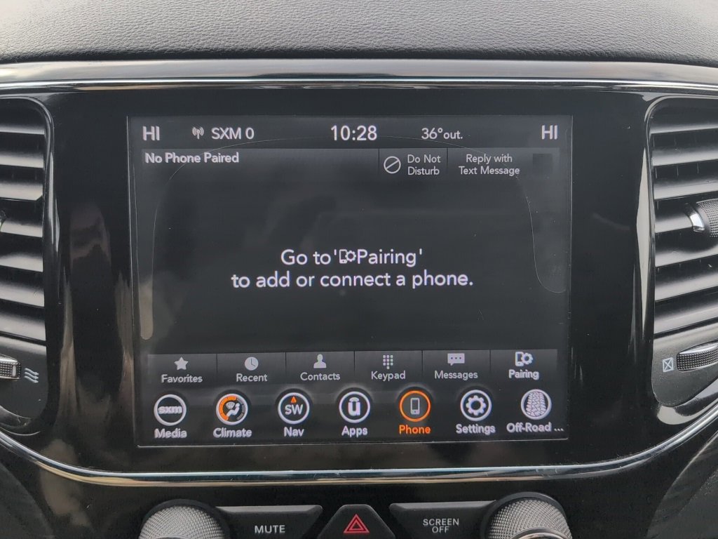 Used 2020 Jeep Grand Cherokee Laredo w/ 18" Wheel & 8.4" Radio Group image 38