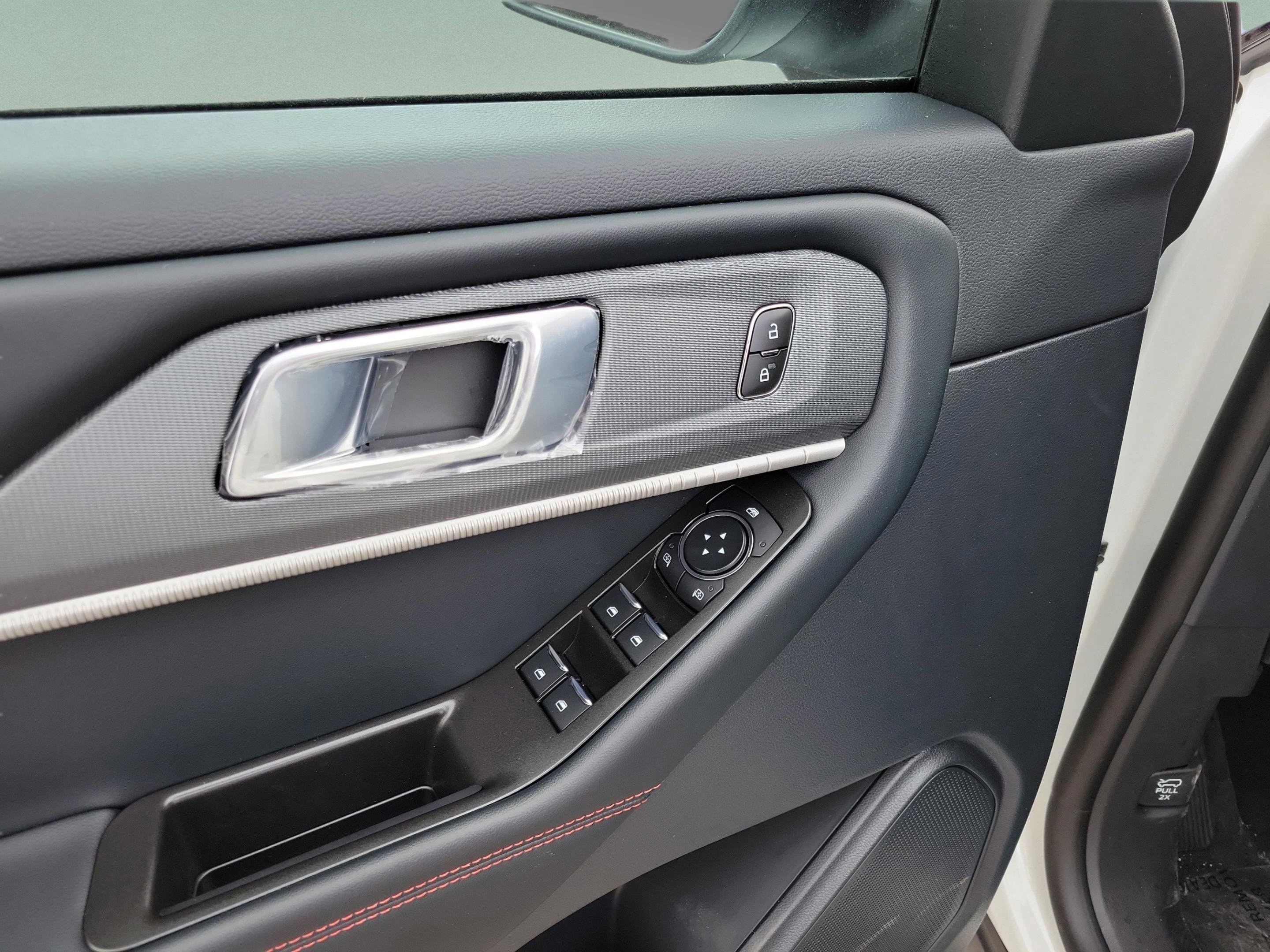 New 2026 Ford Explorer ST-Line RWD image 7