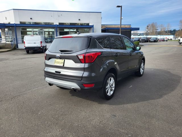 Used 2019 Ford Escape SE image 6