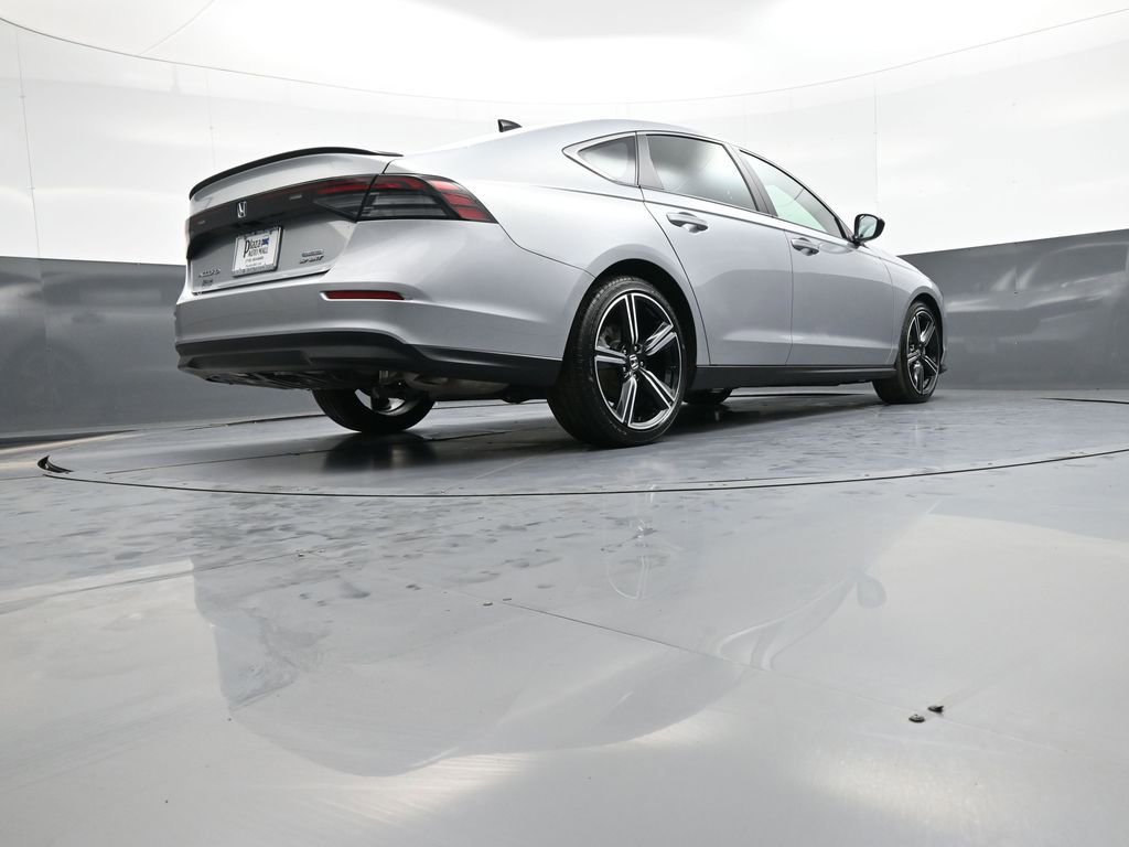 Certified 2025 Honda Accord Sport image 29