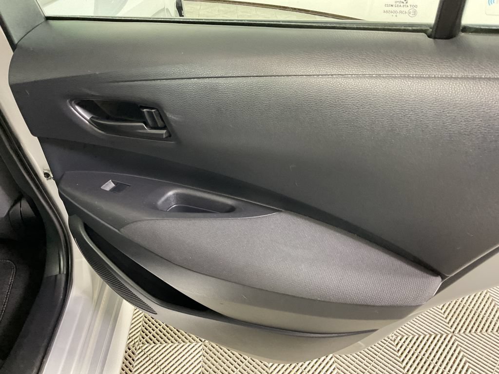 Used 2024 Toyota Corolla LE FWD image 21