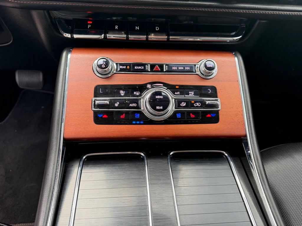 Used 2020 Lincoln Aviator Reserve w/ Elements Package Plus RWD image 27