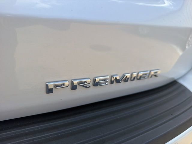 Used 2021 Chevrolet Suburban Premier RWD image 11