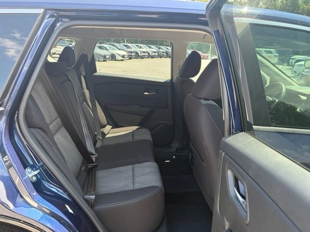 Certified 2026 Nissan Rogue SV FWD image 30