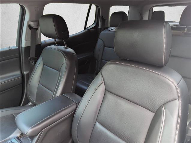 Used 2023 GMC Acadia SLT w/ Elevation Edition AWD/4WD image 10