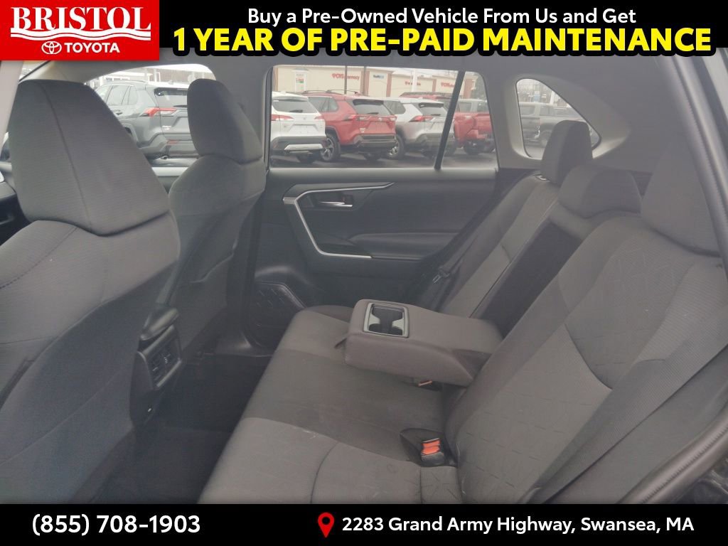 Used 2021 Toyota RAV4 XLE image 15