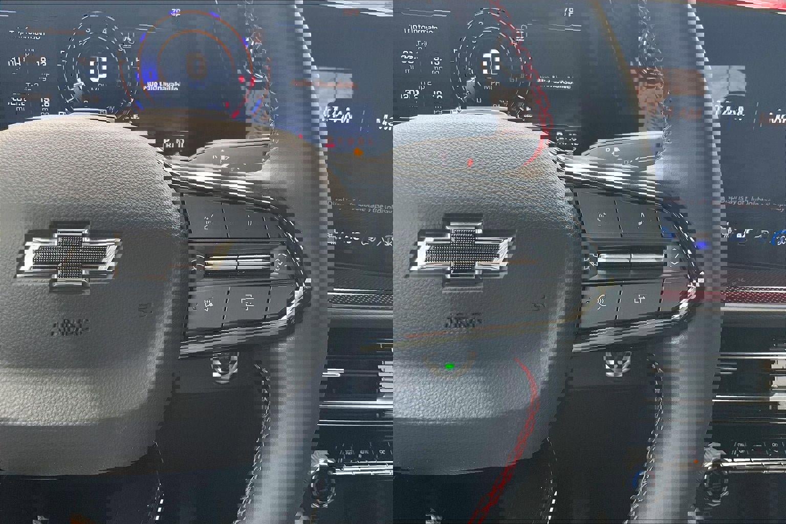 Used 2024 Chevrolet Traverse RS image 20