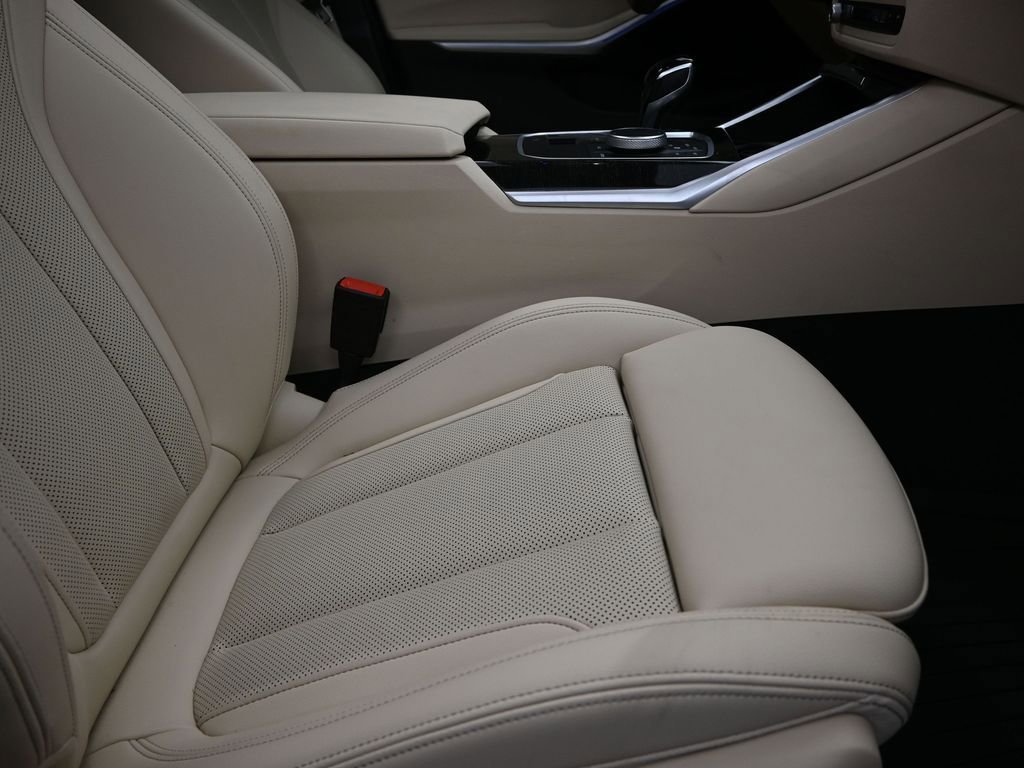 Used 2022 BMW 330i Sedan w/ Premium Package 2 image 25