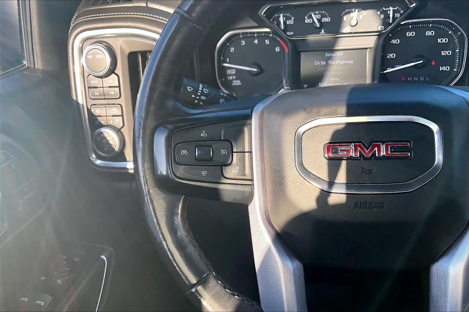 Used 2020 GMC Sierra 1500 SLT AWD/4WD image 24
