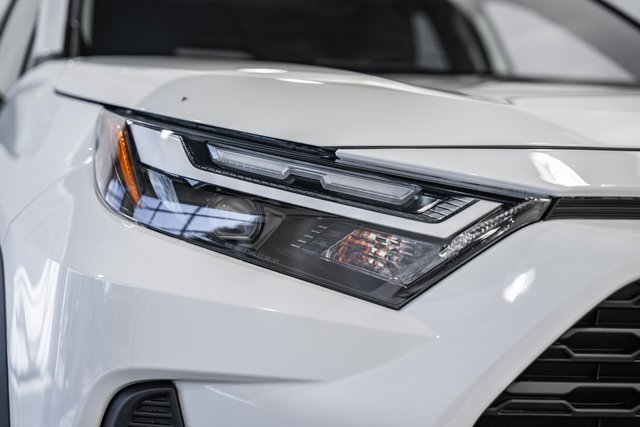 New 2025 Toyota RAV4 XLE image 12
