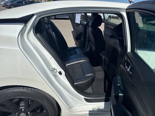 Used 2017 Nissan Maxima Platinum FWD image 12