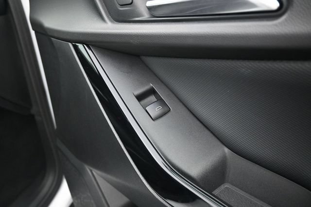 Used 2025 Chevrolet Equinox LT FWD image 36