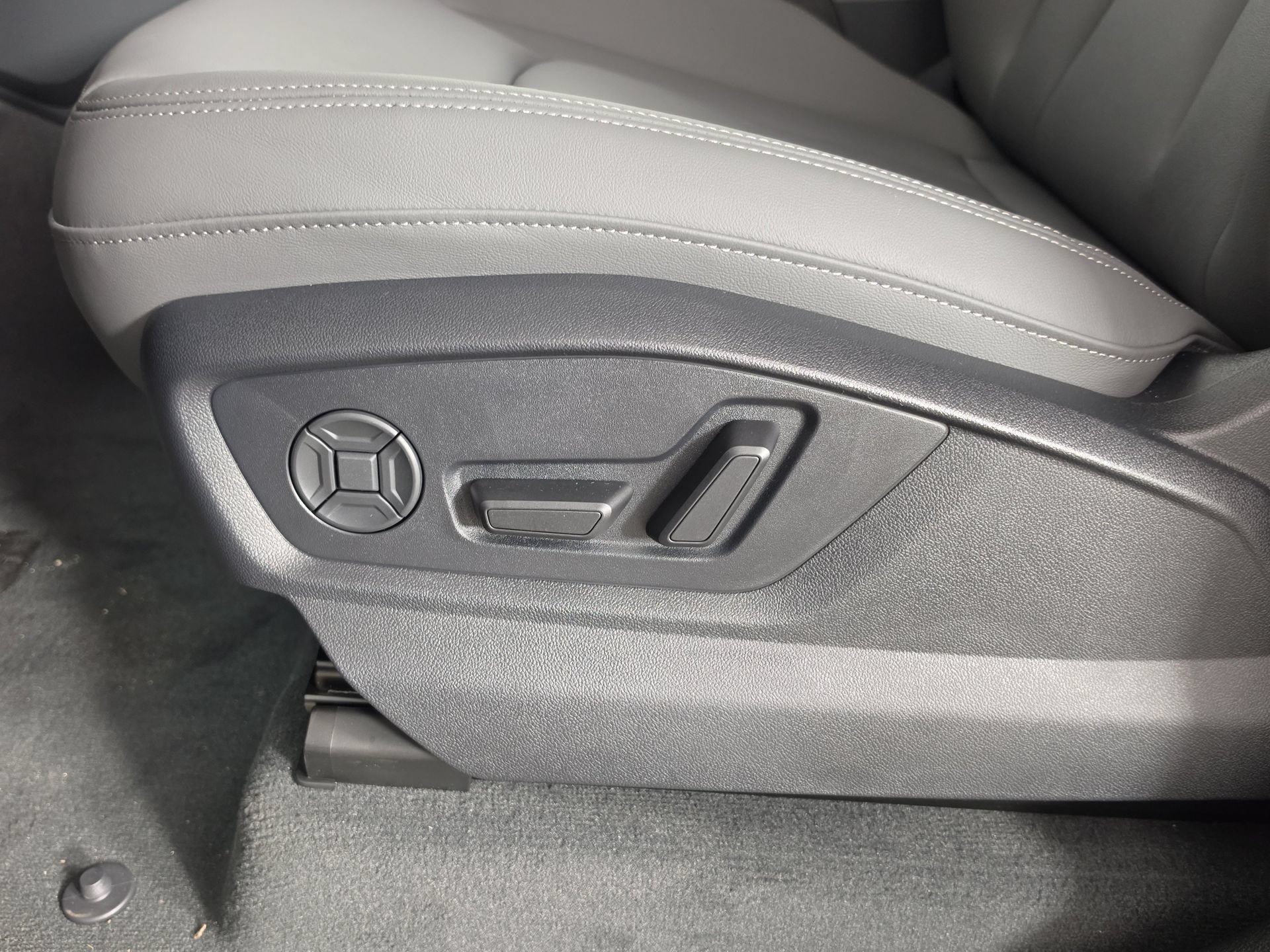New 2026 Audi Q7 2.0T Premium AWD/4WD image 17