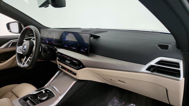 Used 2026 BMW M440i Convertible RWD image 35