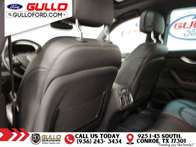 Used 2021 Maserati Levante Base image 16