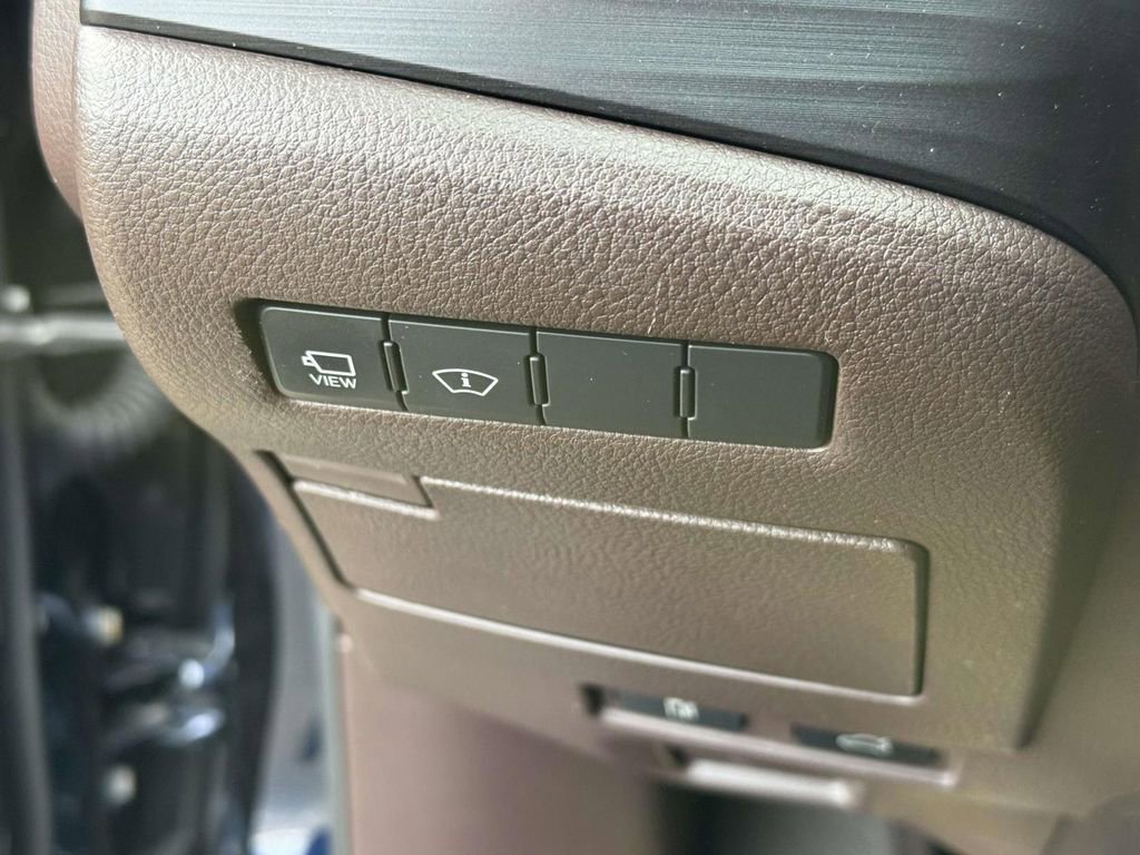 Used 2019 Lexus ES 350 Ultra Luxury w/ Accessory Package 2 image 23