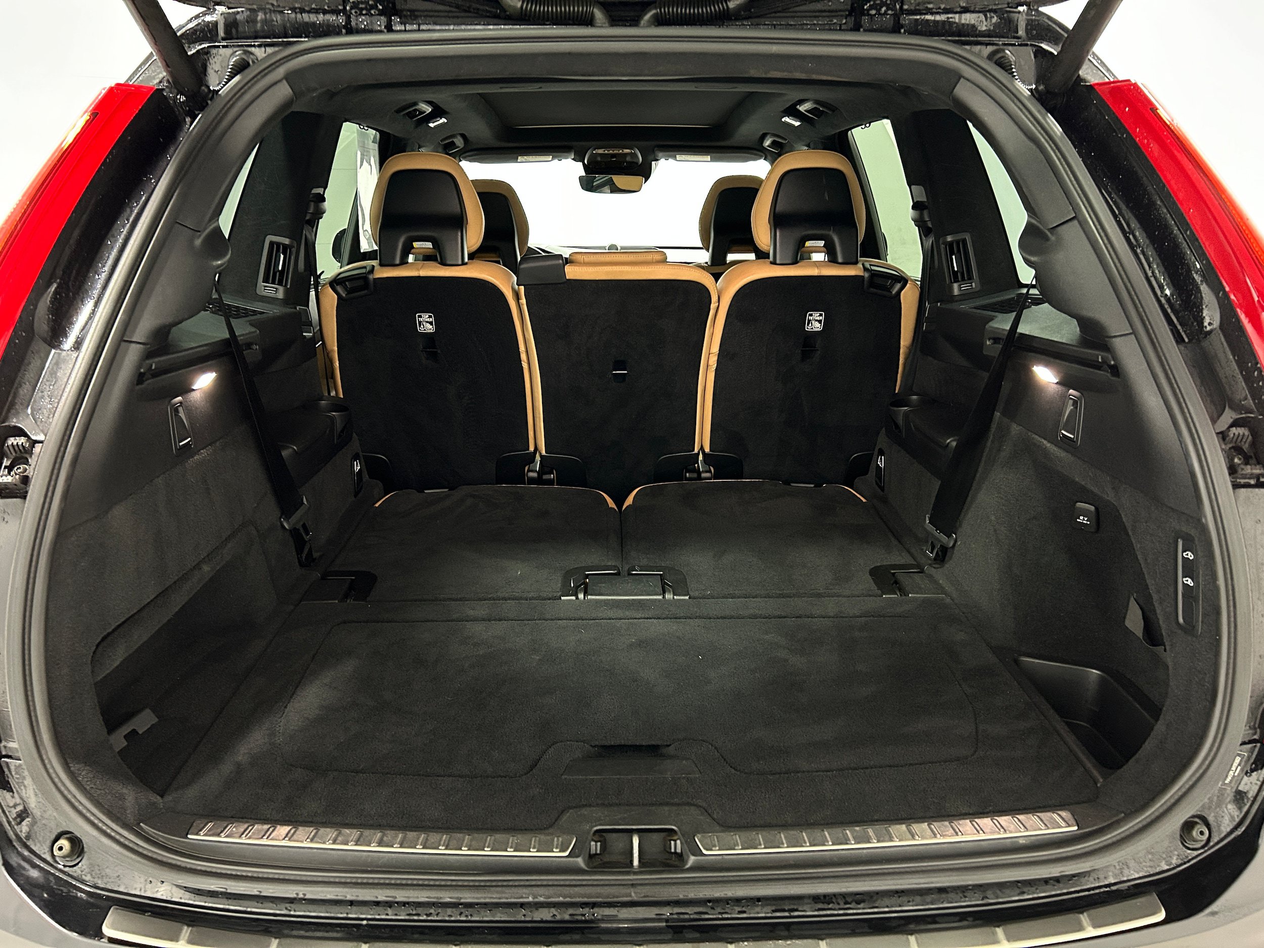 Used 2017 Volvo XC90 T6 Inscription w/ Luxury Package AWD/4WD image 36