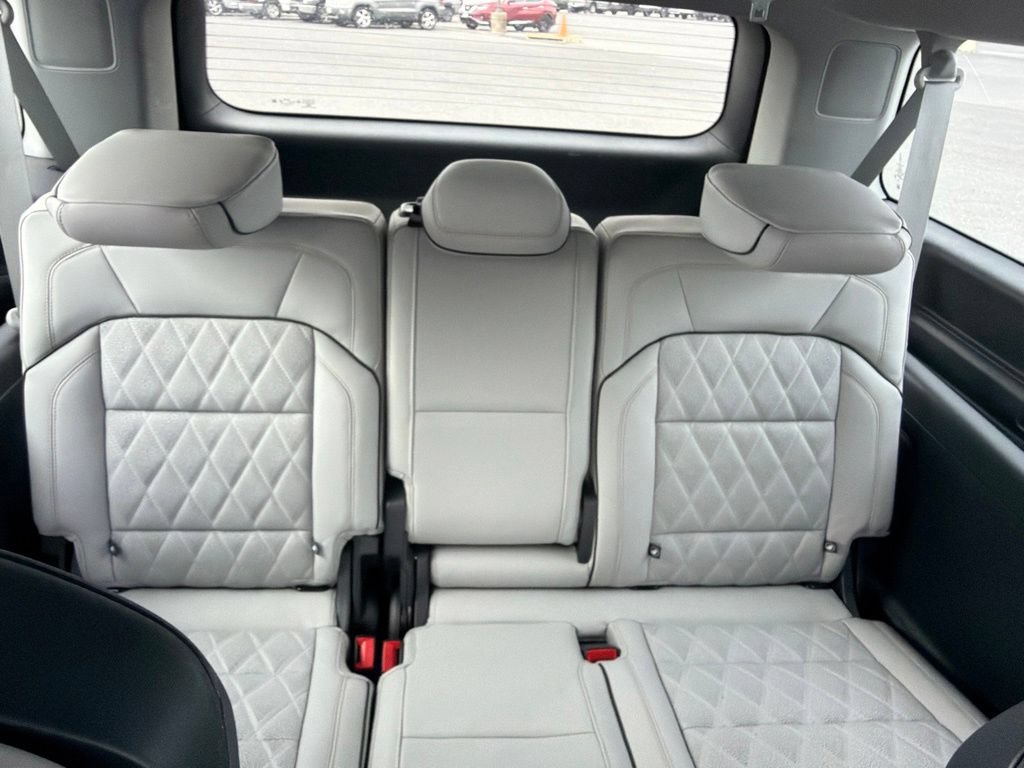 Used 2025 Lincoln Navigator L Black Label w/ Black Label Special Edition AWD/4WD image 22