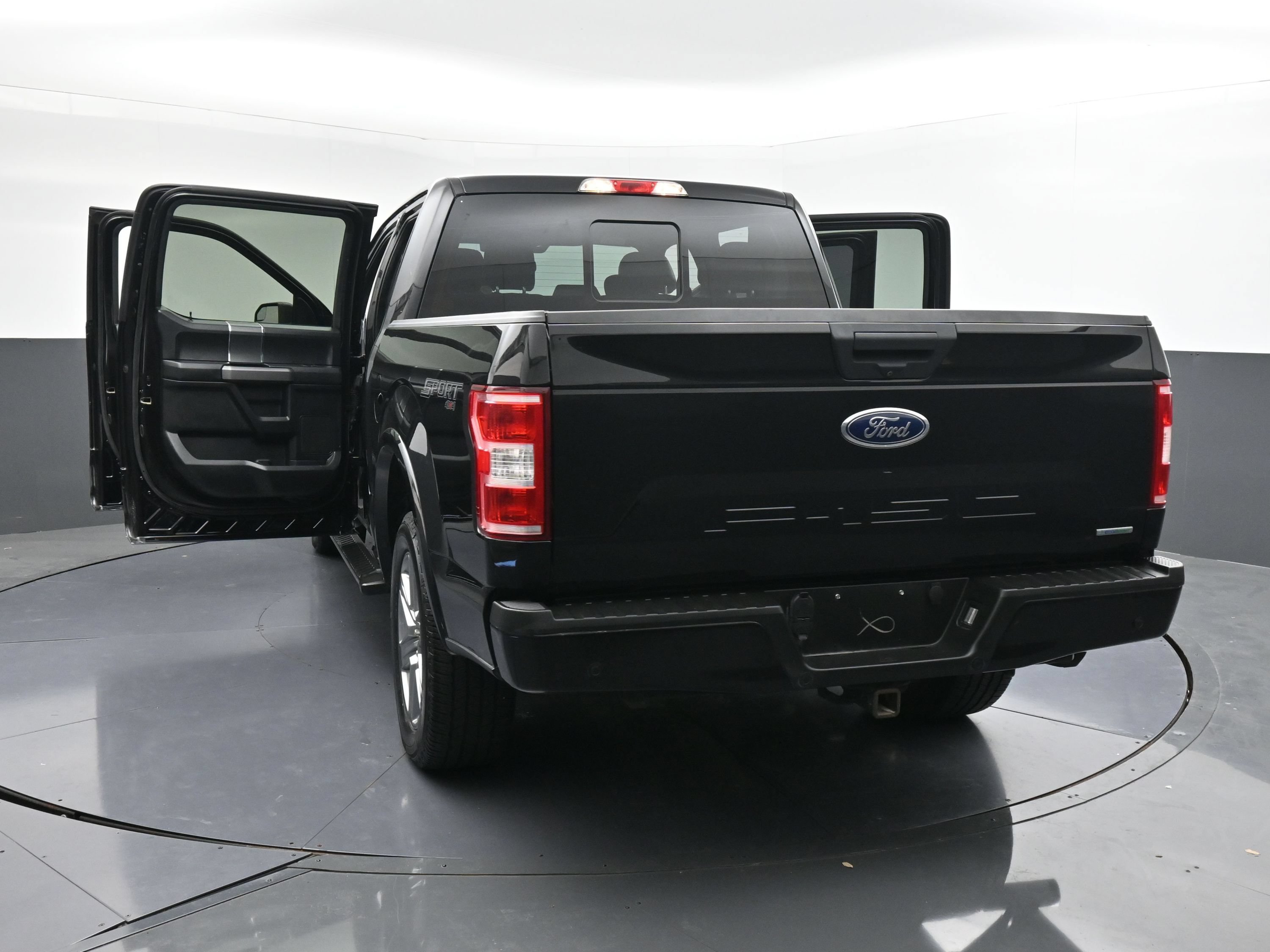 Used 2019 Ford F150 XLT w/ Equipment Group 302A Luxury AWD/4WD image 43