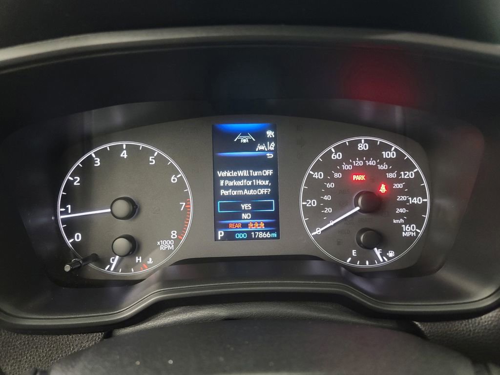 Used 2025 Toyota Corolla Cross LE image 28