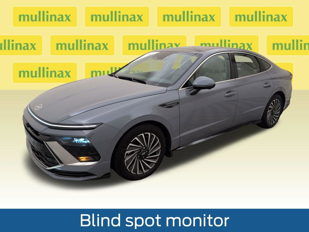 Used 2025 Hyundai Sonata Limited FWD image 14