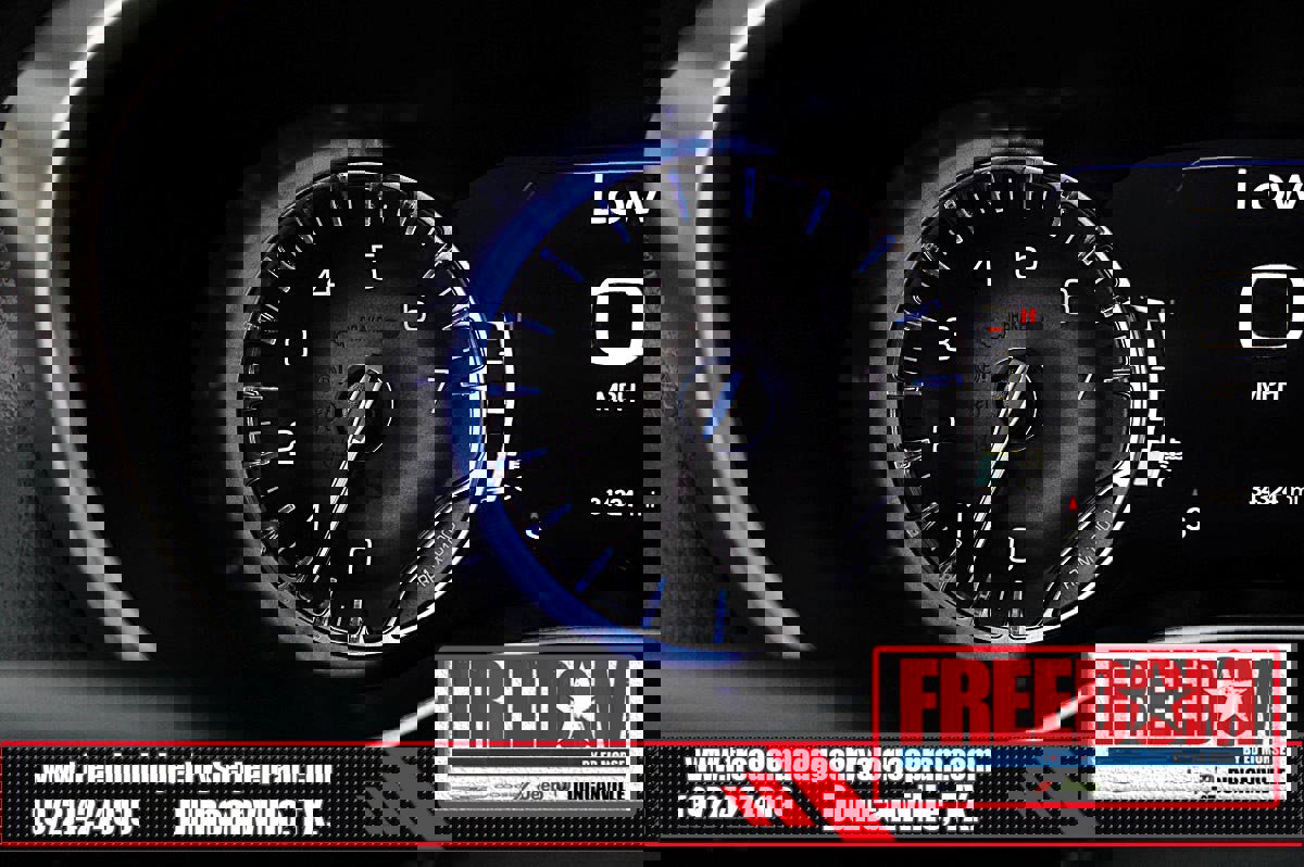 Certified 2024 Chrysler Pacifica Touring-L image 30