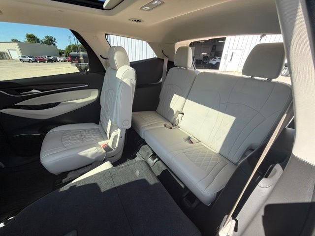 Used 2023 Buick Enclave Avenir w/ Avenir Technology Package AWD/4WD image 32