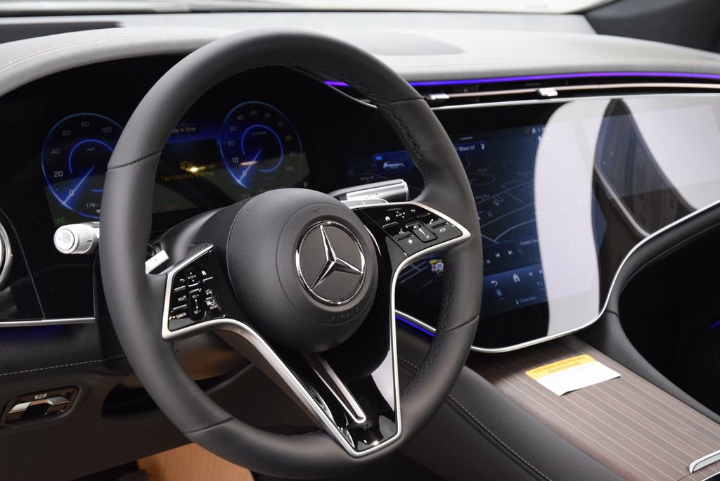 New 2026 Mercedes-Benz EQS 550 4MATIC SUV image 20
