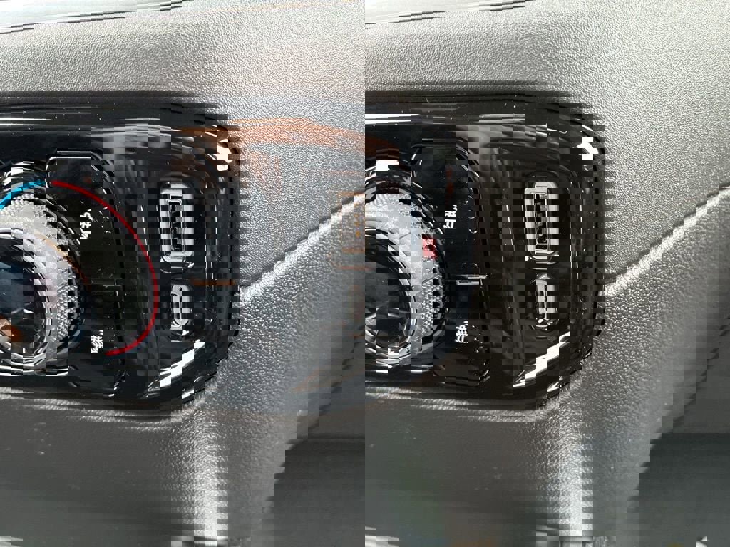 New 2026 Chevrolet Silverado 3500 LT w/ All Star Edition image 15