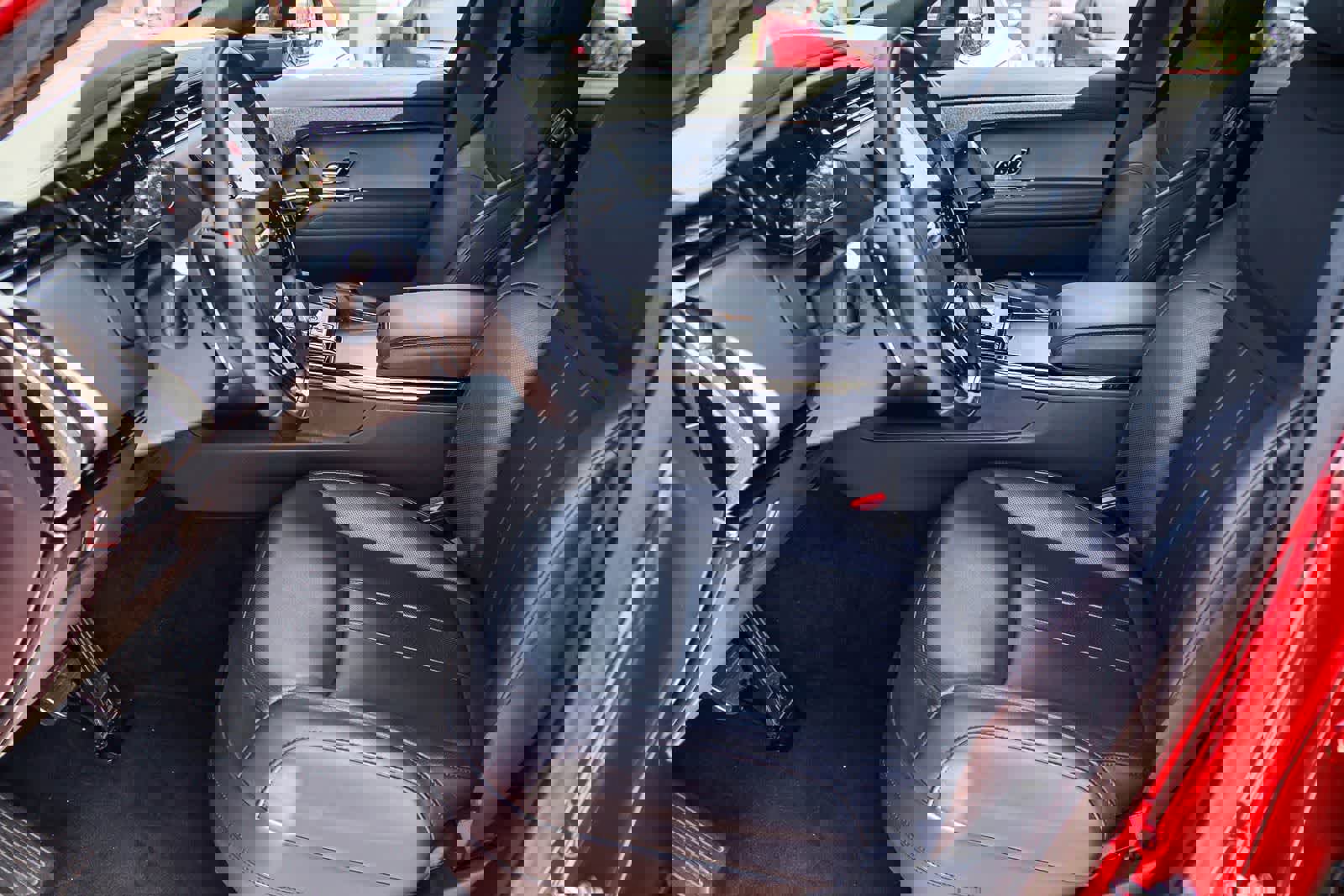 Used 2024 Land Rover Range Rover Sport Dynamic SE AWD/4WD image 19