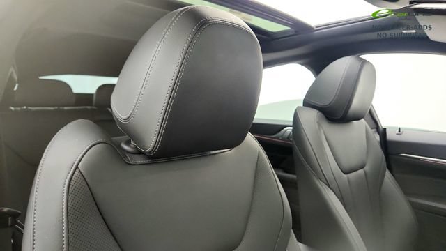 Used 2025 BMW 430i w/ Premium Package RWD image 33