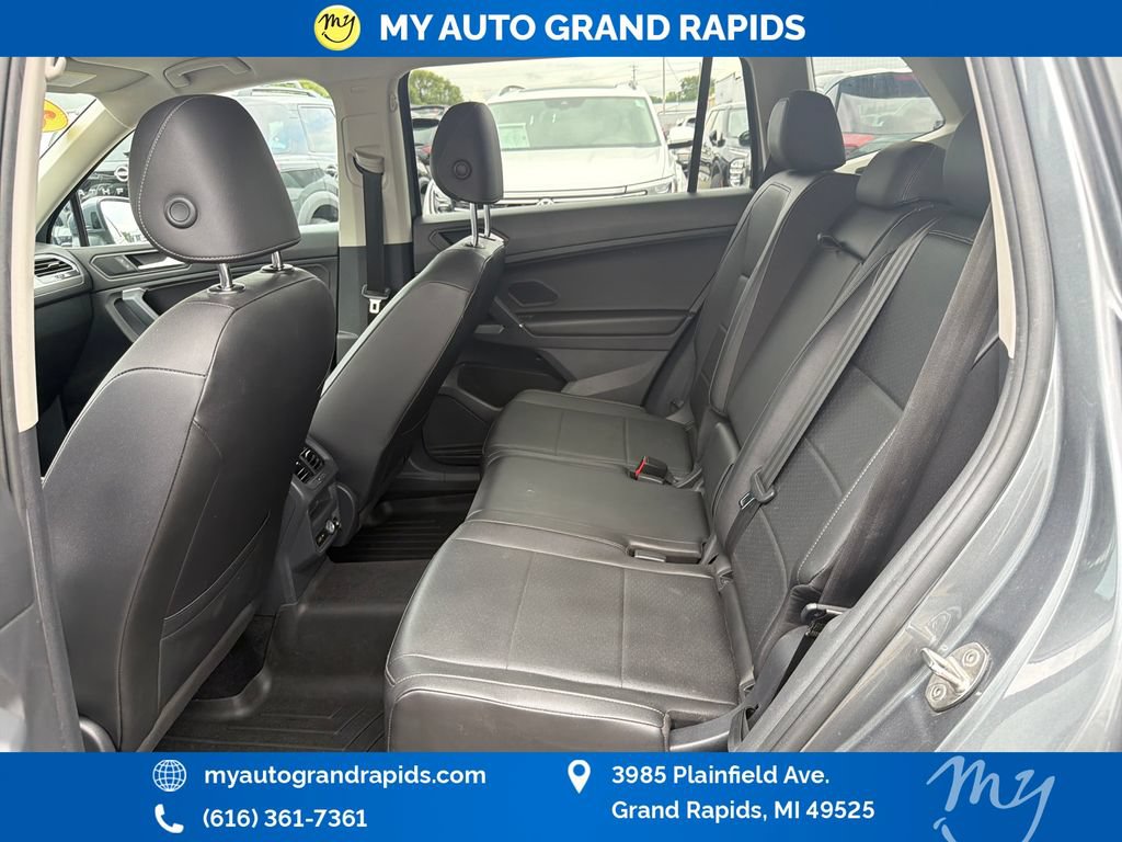 Used 2020 Volkswagen Tiguan SE AWD/4WD image 26
