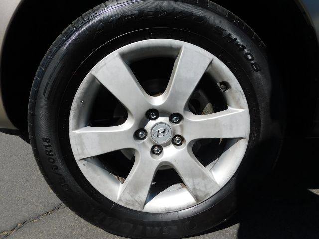 Used 2007 Hyundai Santa Fe SE image 9