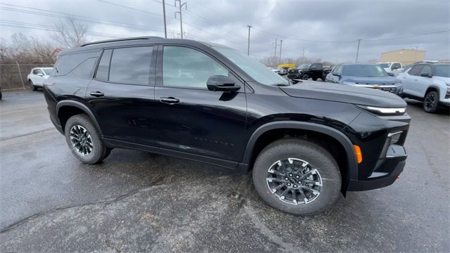 New 2026 Chevrolet Traverse Z71 w/ Driver Confidence Package image 3