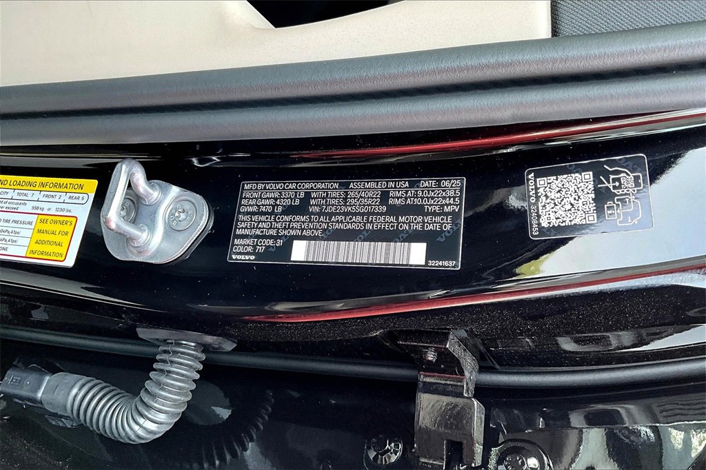 New 2025 Volvo EX90 Plus image 8