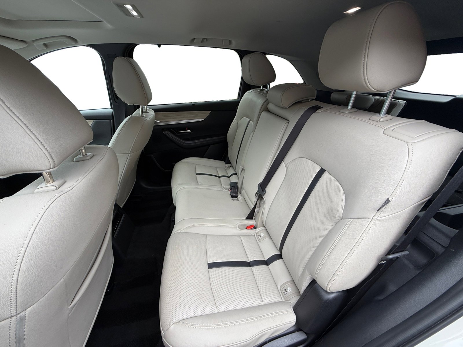 Used 2024 MAZDA CX-90 Plug-In Hybrid w/ Preferred image 16