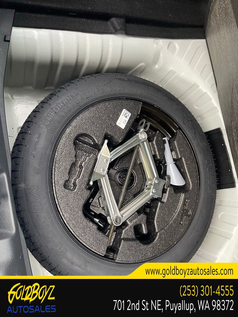 Used 2025 Honda Civic Sport image 37