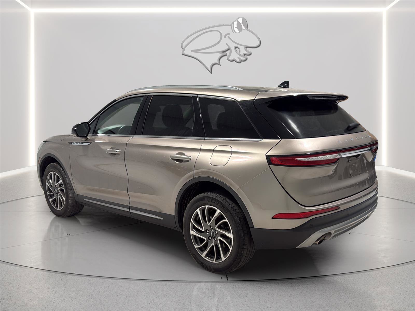 Used 2020 Lincoln Corsair AWD w/ Equipment Group 101A image 3