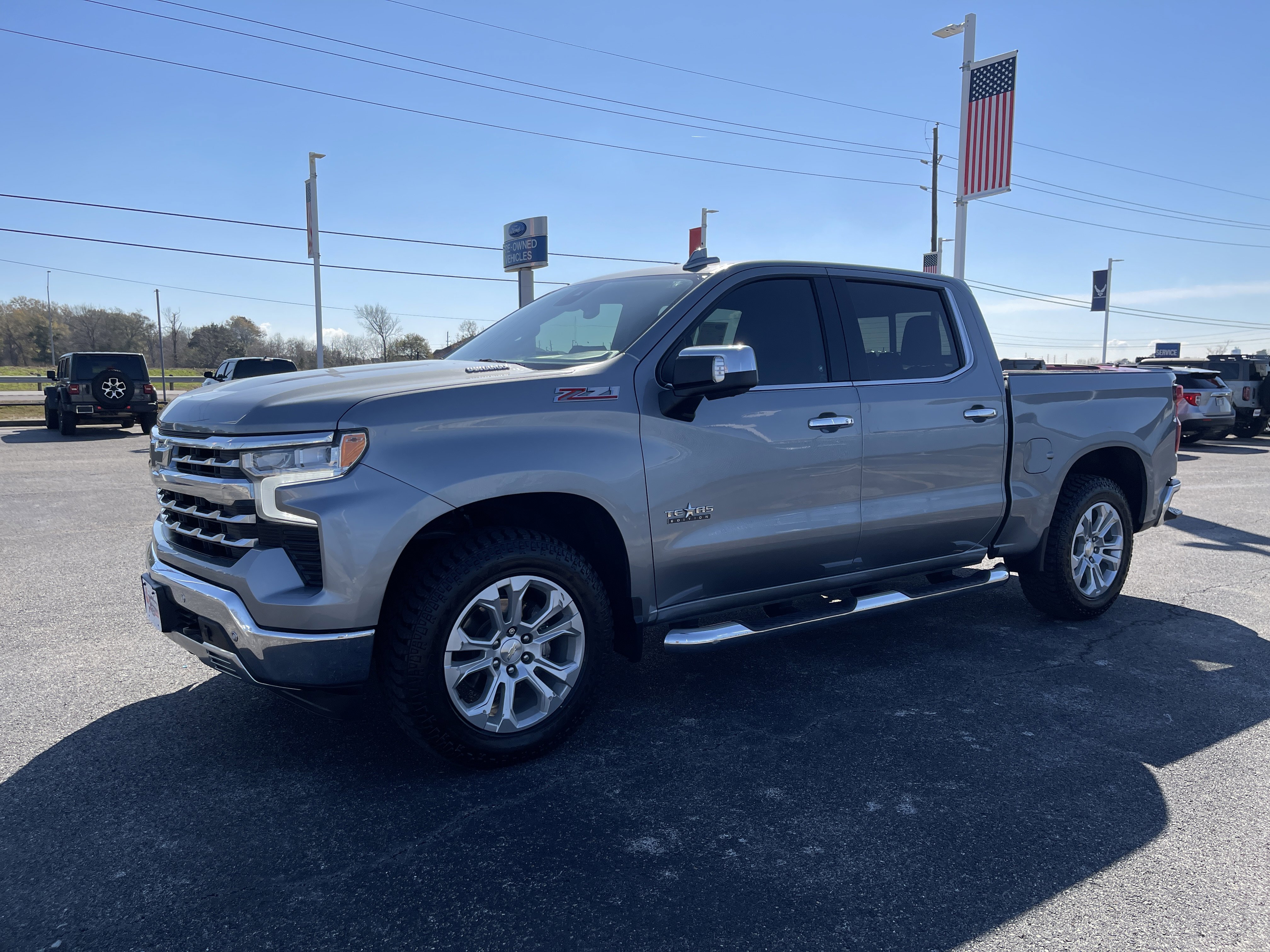 Used 2023 Chevrolet Silverado 1500 LTZ w/ LTZ Convenience Package II image 7