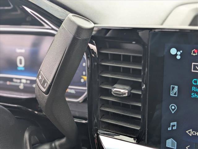 Used 2025 Chevrolet Silverado 1500 LT image 12