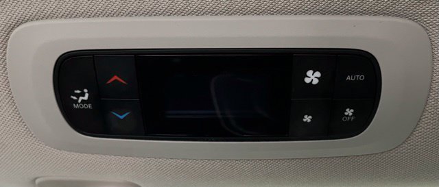 Used 2023 Chrysler Pacifica Limited FWD image 44