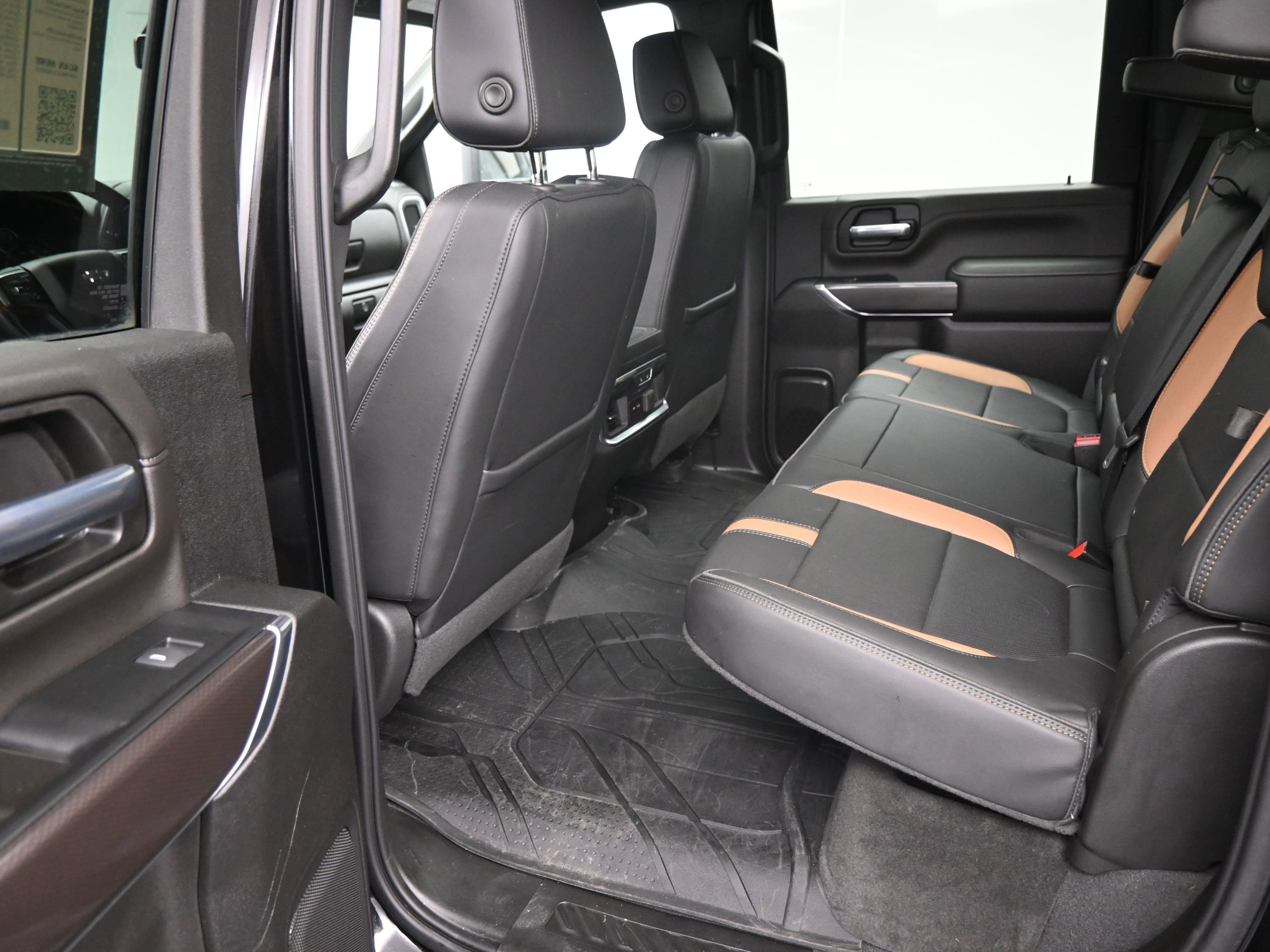 Certified 2023 Chevrolet Silverado 2500 LTZ w/ Carhartt Edition image 17