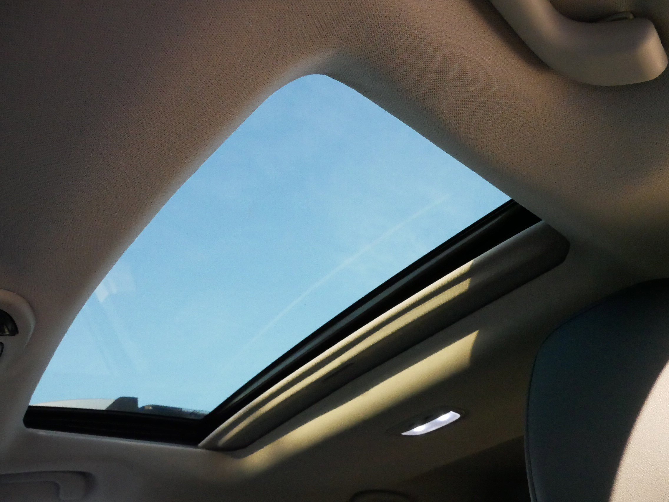 Used 2024 Subaru Outback Touring XT image 32