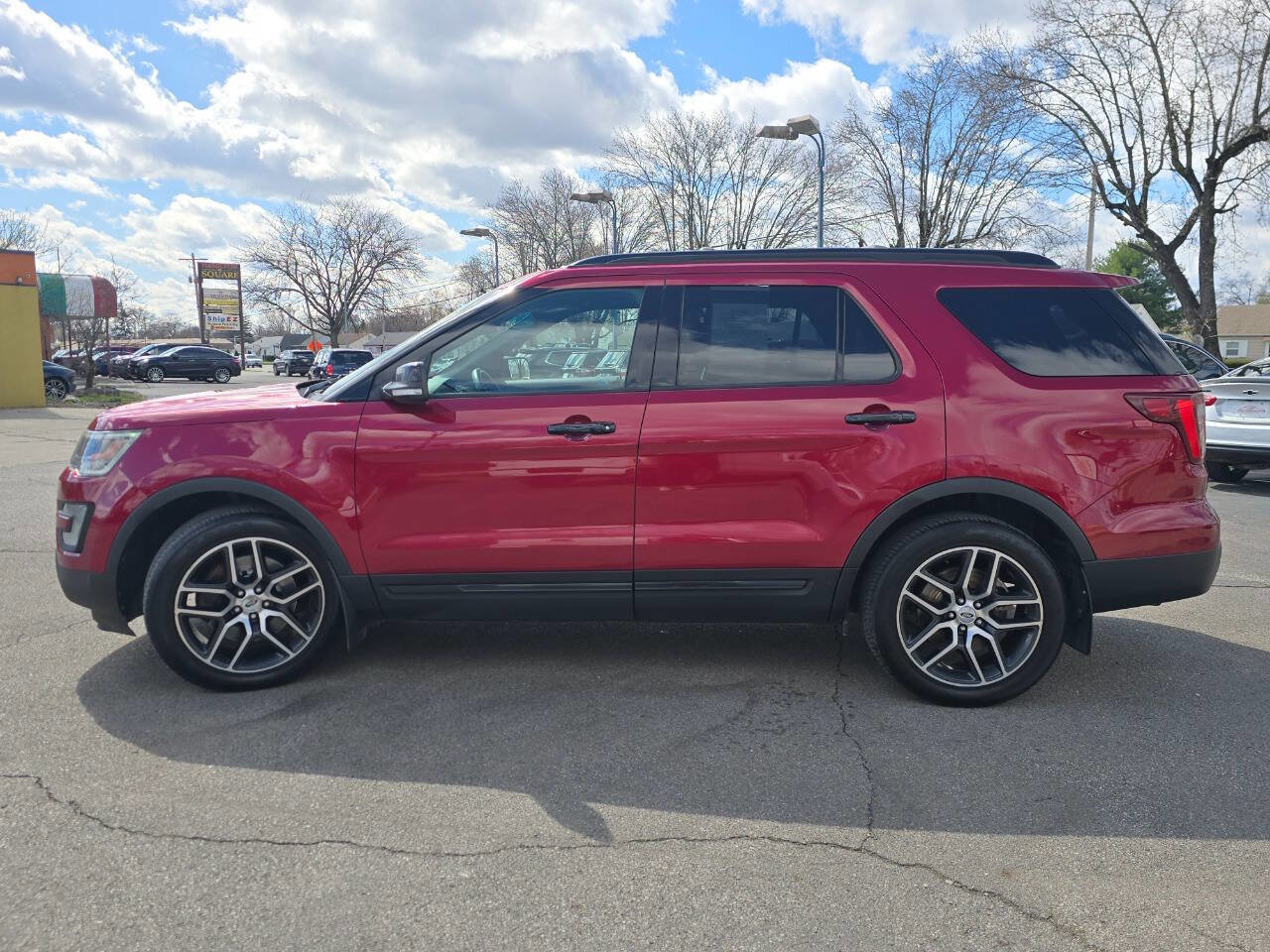 Used 2017 Ford Explorer Sport w/ Equipment Group 401A image 3
