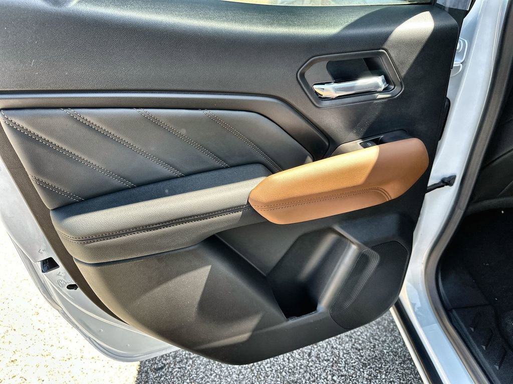 New 2026 GMC Canyon AT4 w/ Technology Plus Package AWD/4WD image 15