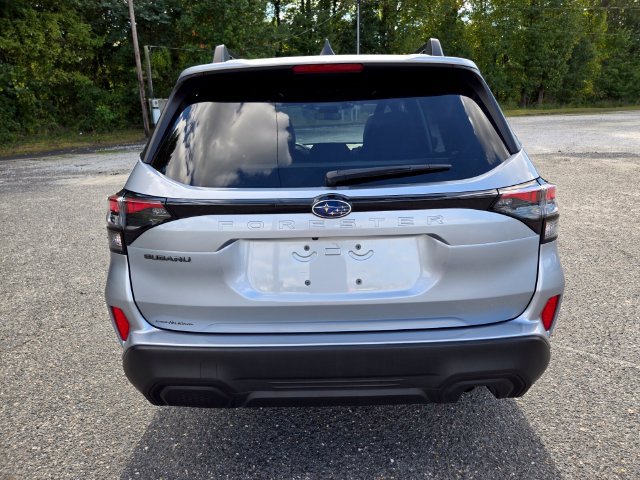 Used 2025 Subaru Forester Premium AWD/4WD image 7