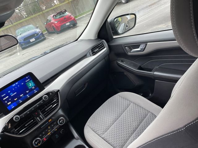 Certified 2021 Ford Escape SE w/ SE Sport Appearance Package image 25