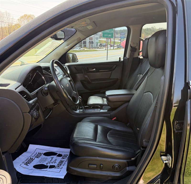 Used 2016 Chevrolet Traverse LTZ AWD/4WD image 3