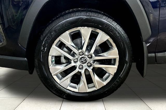 Used 2019 Toyota RAV4 Limited w/ Cold Weather Package image 9
